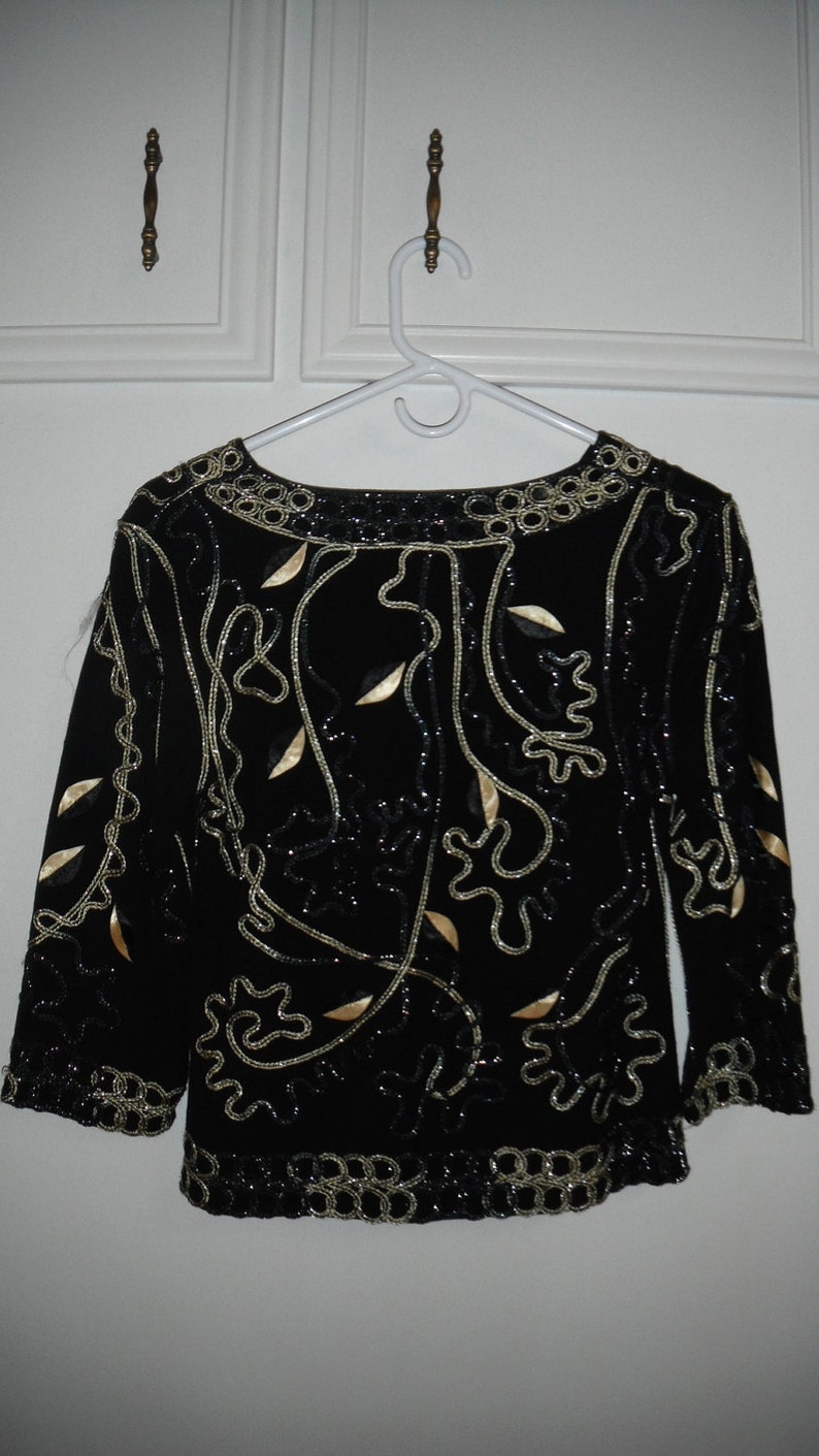 Vintage SEQUIN Black /& Gold Knit Top Small 34 .bell sleeves.Bell Sleeves Tunic Top Avant Garde Bust 34 V Neck
