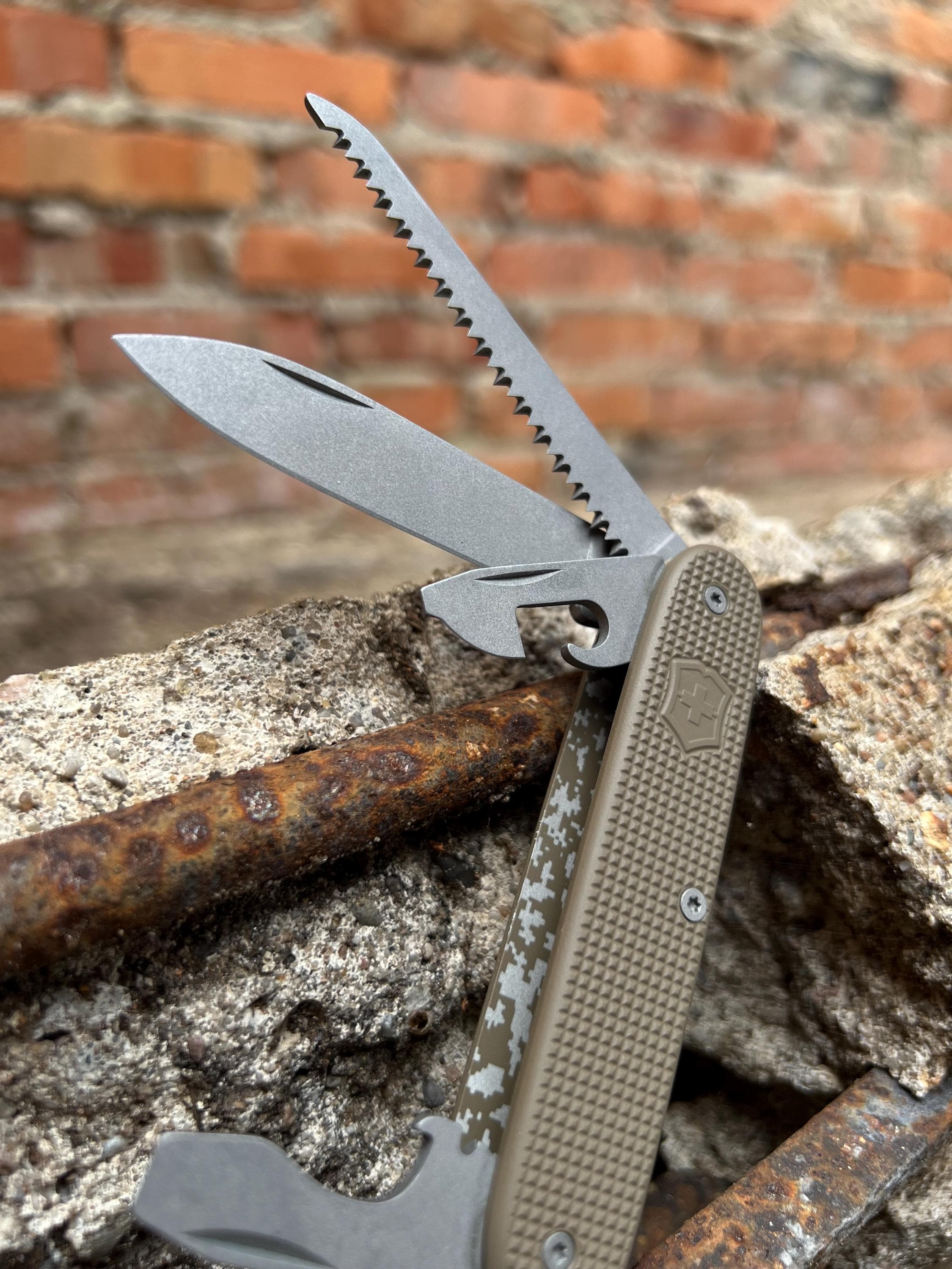 Victorinox old cross - Etsy 日本
