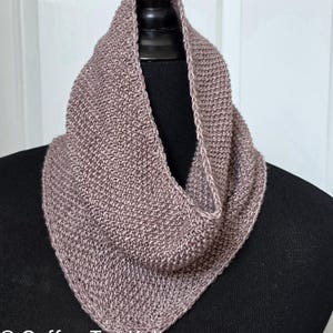 Everyday Occasion Cowl Knitting Pattern – Beginner Seed Stitch Cowl (PDF Download) image 2