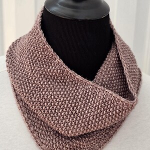 Everyday Occasion Cowl Knitting Pattern – Beginner Seed Stitch Cowl (PDF Download) image 1