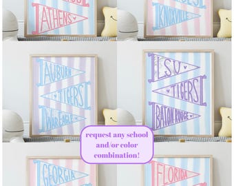 Decoración de pared con banderas universitarias (PIDE LA DE CUALQUIER UNIVERSIDAD)