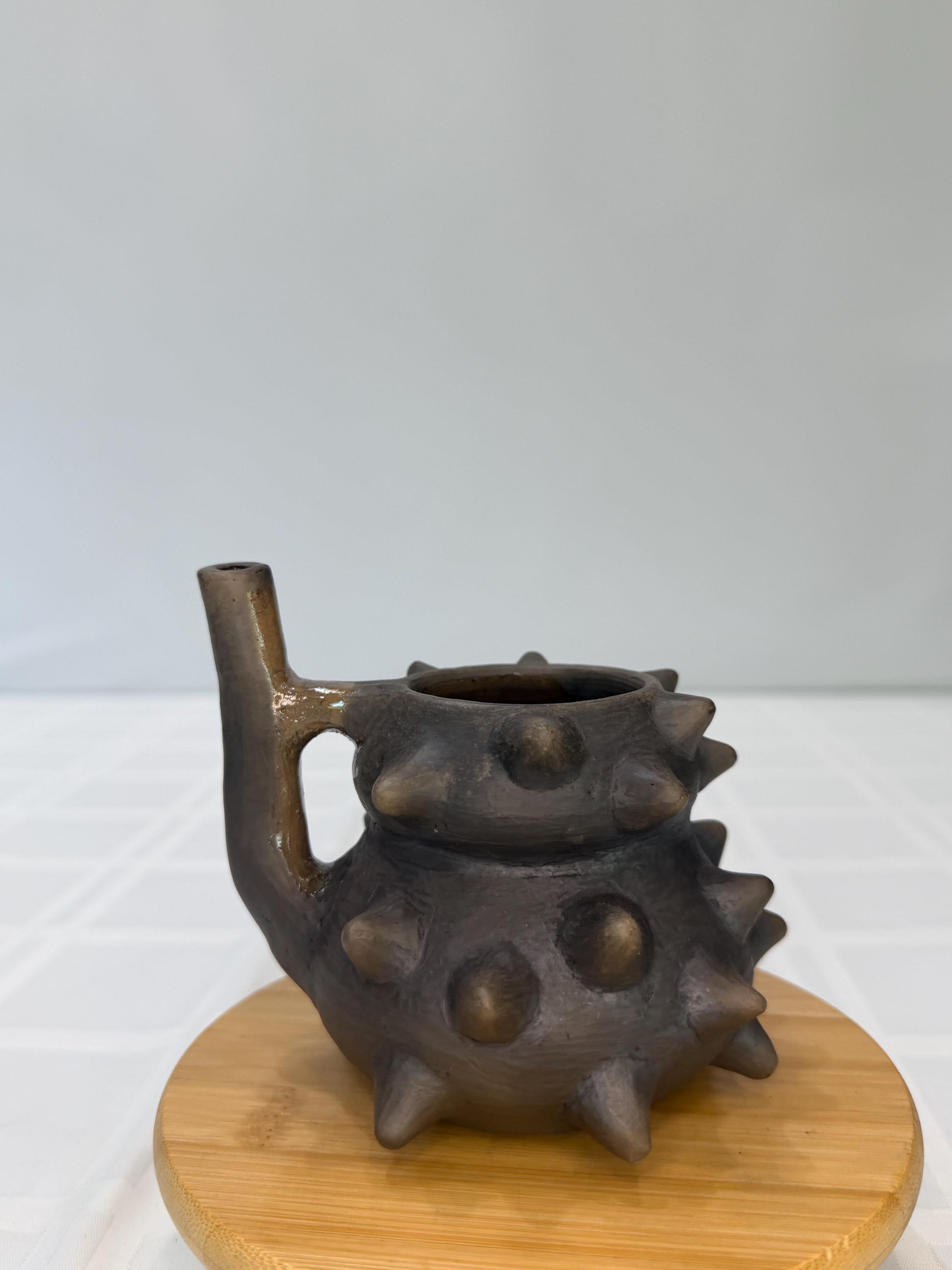 メキシコ伝統工芸品 バロ・ネグロ 透かし彫り 花瓶 漆黒 陶器 オアハカ