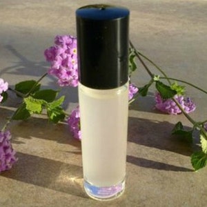 Lilac & Blossoms - Fragrance Roll-On Oil - 10 ml Bottle