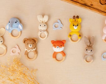Sonajero de animales de ganchillo hecho a mano, juguete de madera con aro para bebé, regalo para recién nacido, regalo para baby shower, decoración neutra para la habitación del bebé.