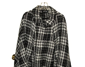 Vintage Black & White Plaid Cape Poncho by Apt 9 Women&#39;s Large Only 28 USD