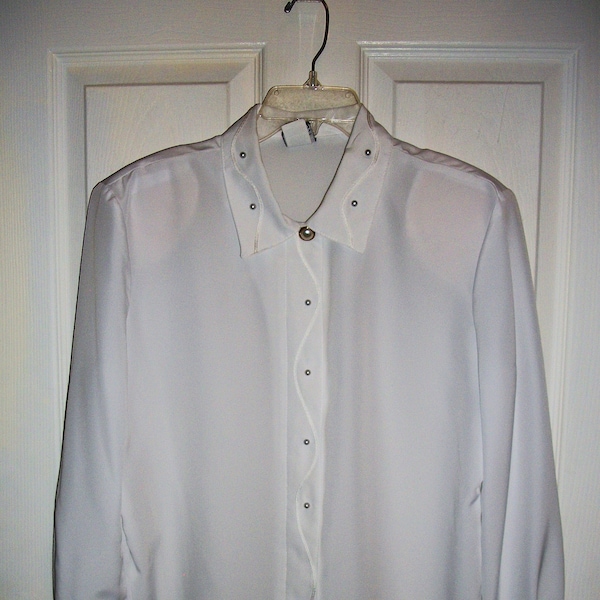 SAlE 50% OFF Vintage White Button Front Secretary Blouse w/ Long Sleeves by Ali Miles Women's Size 12 was 10 Dollars Now Only 4.99 USD