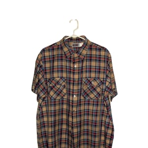 SAlE 50% OFF Vintage Plaid Short Sleeve Shirt Big Mac w Button Close Pockets Blue & Harvest Gold Men&#39;s XL Extra Large Made in USA Only 5 UsD