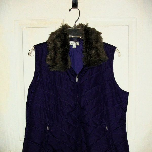 SAlE 50% OFF Vintage Purple Down Filled Puffer Ski Vest detachable Fake Fur Collar by Studio Works Sport Petite Large Now Only 4.99 USD