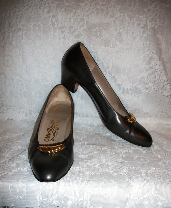 Vintage Ladies Pewter Gray Leather Pumps by Salvatore - Etsy