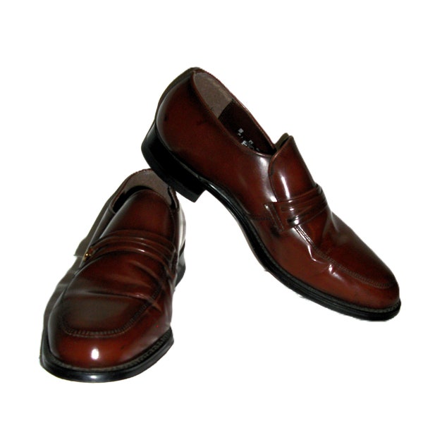 Vintage Brown Leather Slip On Dress Loafers by Nunn Bush Men's Size 9 Circa 1970 Only 14 USD