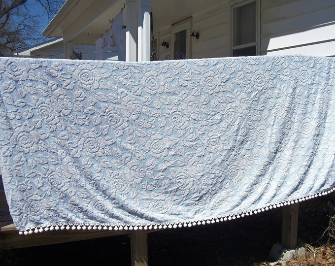 Vintage Blue & White Roses Floral Chenille Bedspread Pom Poms 78 X 95 From Non Smoking Home Only