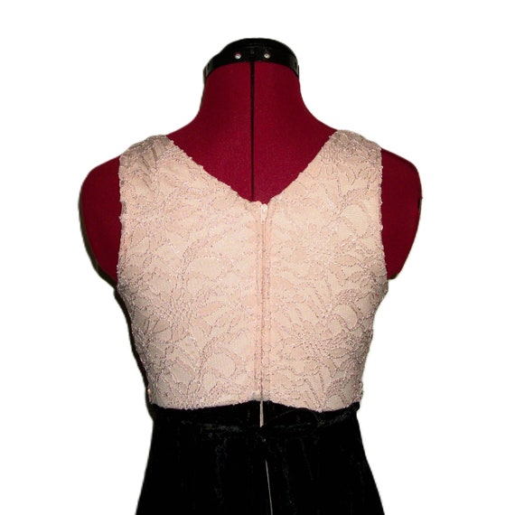 Vintage Off White Lace & Black Velvet Dress Scoop… - image 9