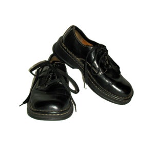 Vintage Black Leather Oxfords Lace Up Shoes by BORN Women's Size 36.5 or US Size 6 Only 10 USD