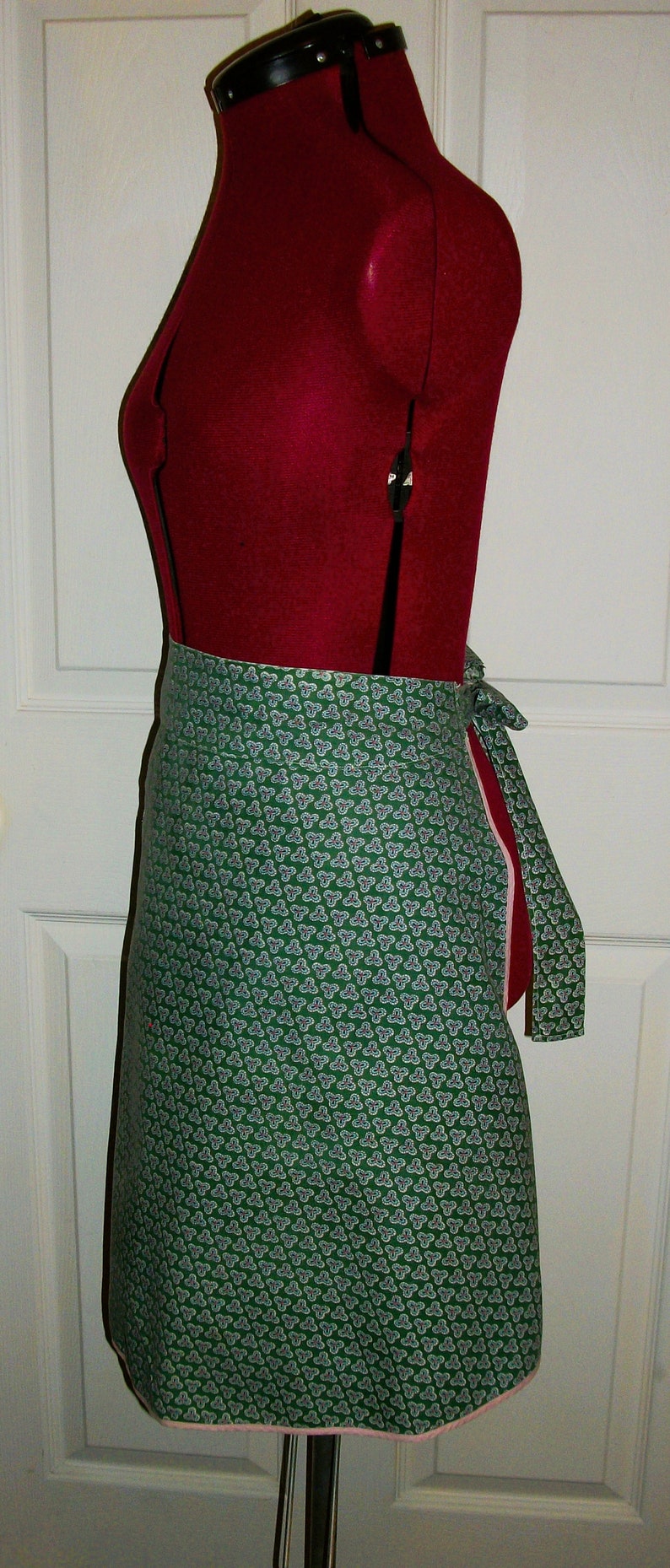 Sale 75% OFF Vintage Mid Century Green & Pink Mod Print Apron - Etsy