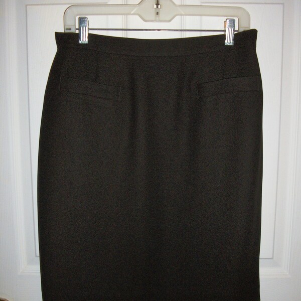 SAlE 70% OFF Vintage Black Skirt w Pockets by Jacqueline Ferrar Size 14 ONLY 2.99 USD