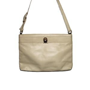 Vintage Ladies Off White Leather Shoulder Bag Purse by Ruth Saltz Only 14 USD