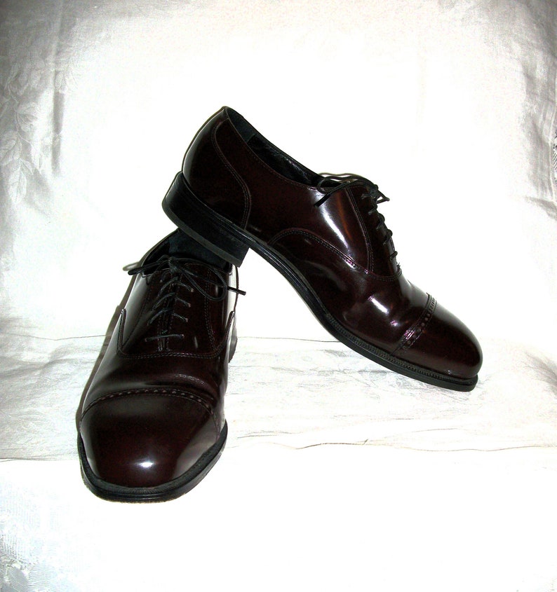 Vintage Burgundy Oxblood Leather Oxfords by Florsheim Shoe Men's Size 10 D Only 18 USD image 1