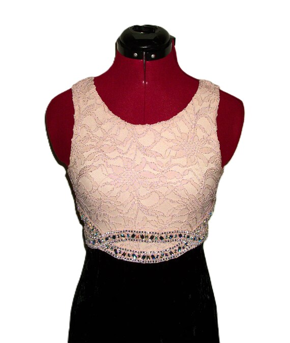 Vintage Off White Lace & Black Velvet Dress Scoop… - image 4