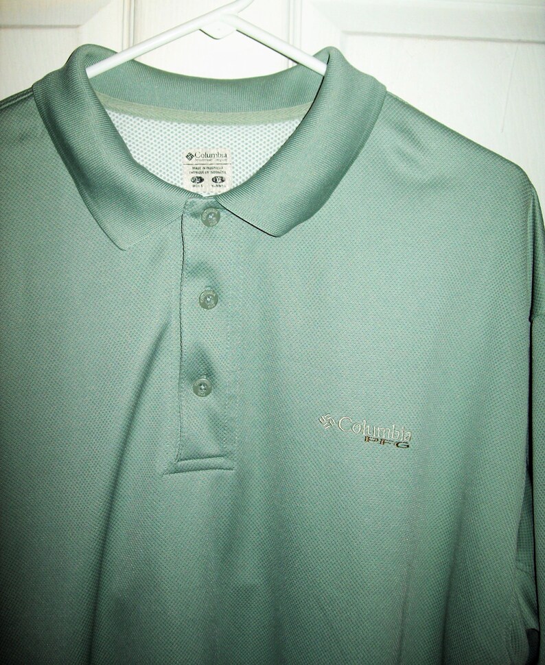 Vintage Green Polo Fishing Shirt PFG by Columbia Sportswear Medium Only 8 USD