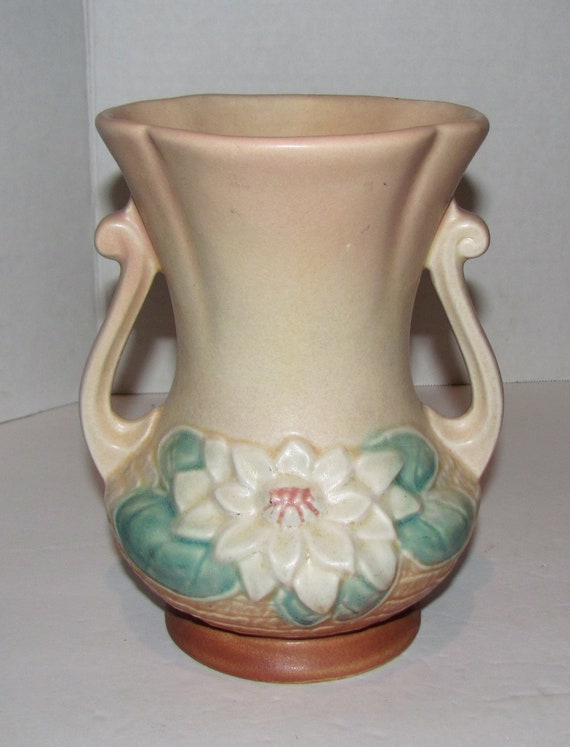 Vintage 1950 S Hull Art Pottery Usa Water Lily Vase L 4 6 Etsy