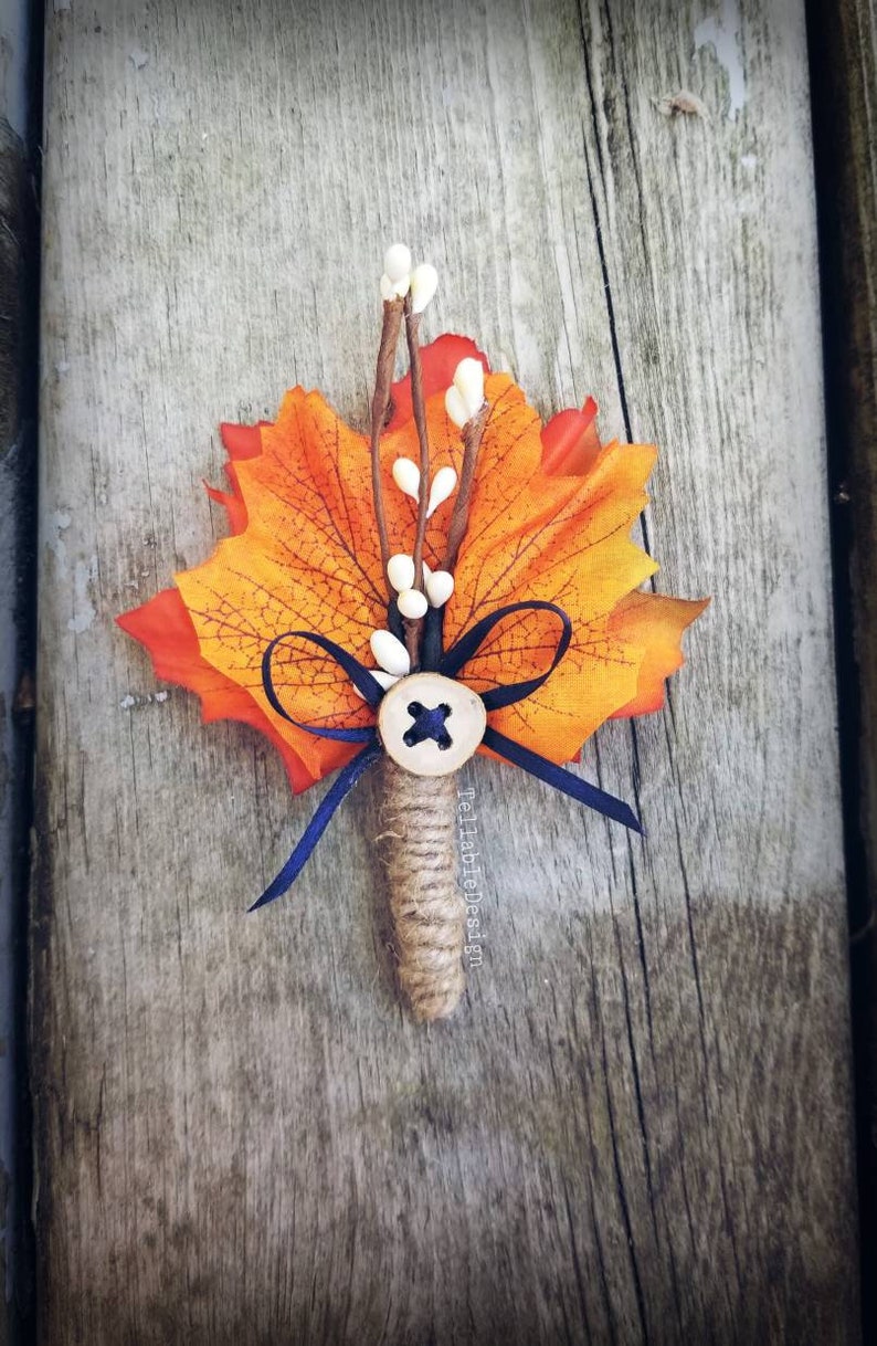 Fall Wedding boutonniere Autumn Wedding Lapel pin Buttonhole Maple leaves orange Rustic Boho wedding
