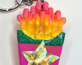 Fries Keychain – Retro Food Charm – Fast-Food Accessory – Hand‑Painted – TJB89