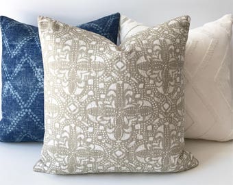 Tan and ivory quatrefoil moroccan lace quatrefoil decorative pillow cover