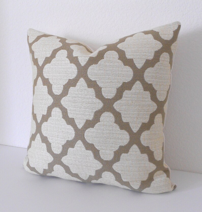 Tan and ivory morrocan quatrefoil geometric decorative throw pillow image 2