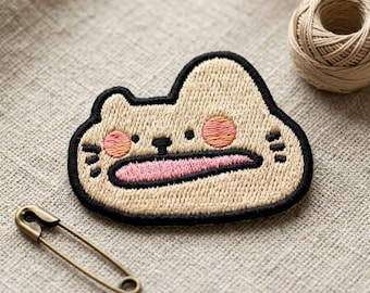Cute Animal Embroidered Patch Iron On, Kawaii Funny Monster Badge, Aesthetic Patches for Backpacks Jackets, Quirky Embroidery Applique