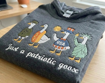 Patriotic Goose Embroidery Design, 4th of July Machine Embroidery File, American Goose Liberty Statue, 5 Sizes, Instant Download