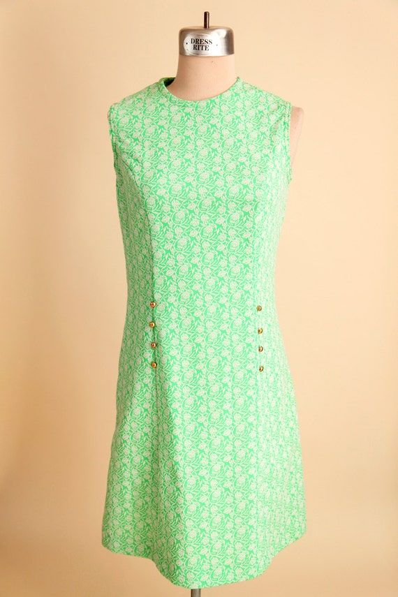 green lace cocktail dress