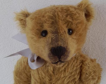 Hampton Bears, Bart, 16” centre seam antique style teddy bear.