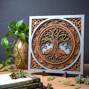 MD591 Layered Tree of Life SVG, flerskiktad keltisk knut träväggkonst laserskuren fil, Yggdrasil Mandala vektor, Glowforge Lightburn CNC-fil