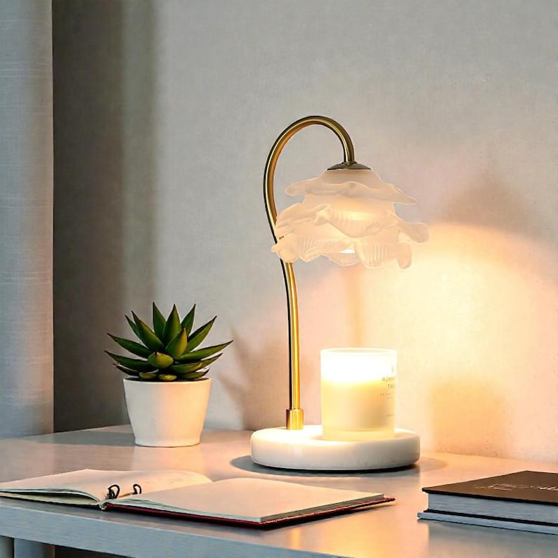 Lámpara de vela de cristal con diseño floral y base de mármol, elegante lámpara de escritorio, decoración estética para el hogar, regalo para ella, luz de noche para dormitorio.
