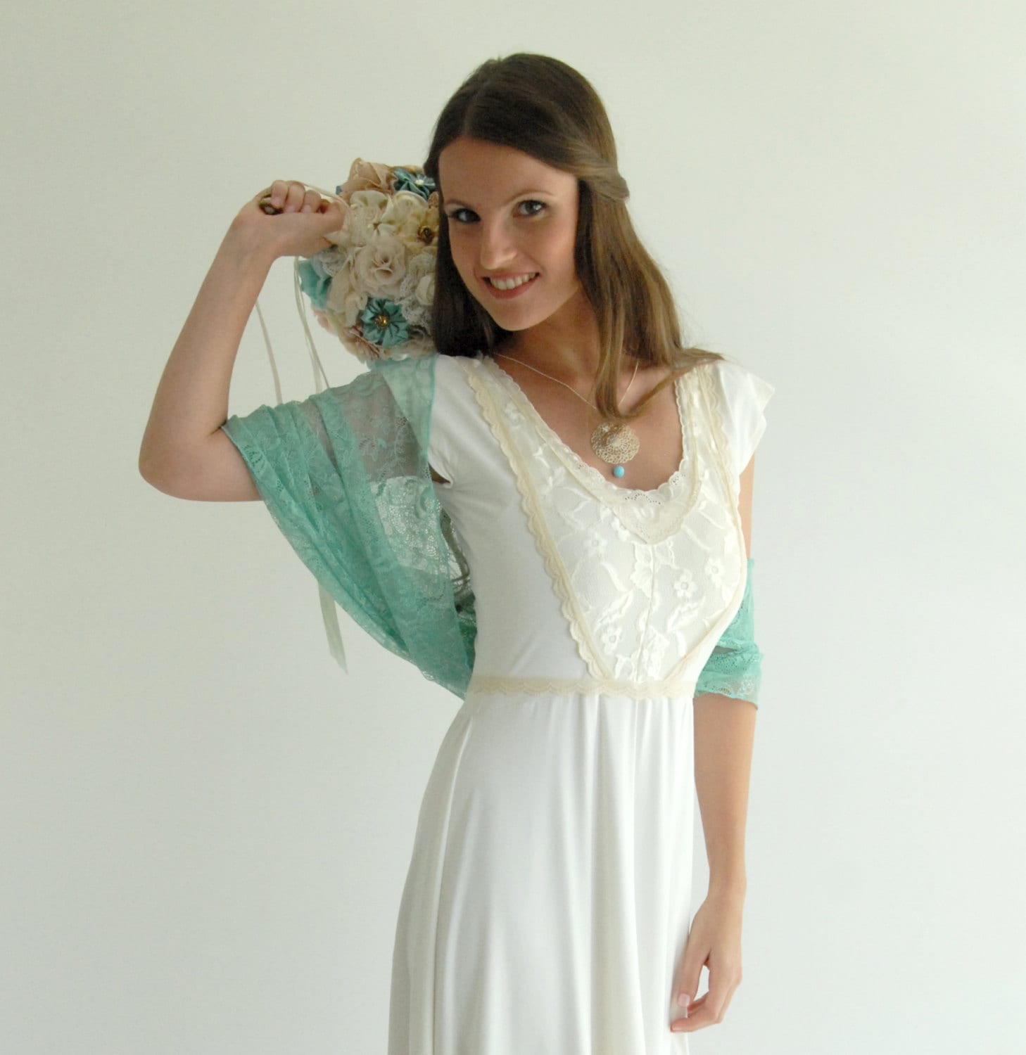 how to use shawl as shrug