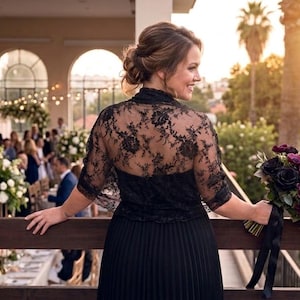 Black Lace Wedding Shawl. Convertible Loop Shawl- Shrug, Shawl, Twisted Shawl And A Scarf. Elegant Wedding, Plus Size Goth Wedding Cover up