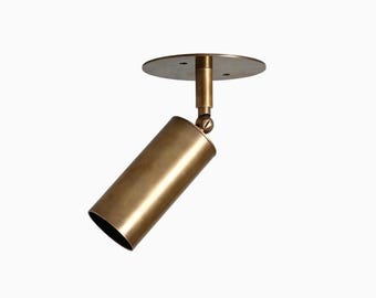 Foco de techo ajustable de latón de mediados de siglo / Downlight empotrado antiguo, luz de acento direccional