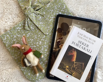 handgemachte Tablet Hülle, Buch Accessoire, Geschenk für Buchliebhaber, Ipad Tasche