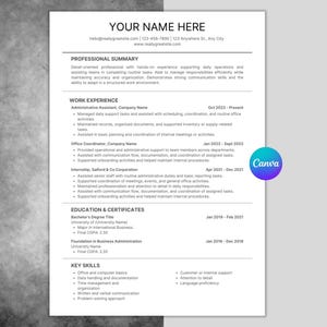 以下が含まれることがあります： 職務経歴、学歴、主要スキルなどのセクションがあるプロフェッショナルな履歴書のテンプレート。このドキュメントはすっきりとしたレイアウトで、連絡先の詳細が含まれています。Canvaのロゴが表示されています。