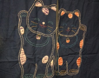 Japanese cotton sashiko noren with manika neko beckoning cat 145 cm long 84 cm wide approx
