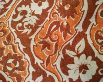 Vintage American Feed sack fabric 35 cm x 91 cm 14" x 35" cotton. Retro atomic floral waves in shades of brown. Genuine not reproduction.