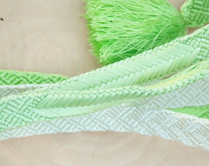 Vintage Japanese silk kumi-himo obi-jime cord for obi green and white ombre, flat type. Handmade handwoven, wonderful.