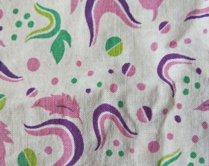 Vintage American Feed sack fabric 37 cm x 93 cm long piece leaves and atomic pop patterns in lavender purple and green feedsack. original