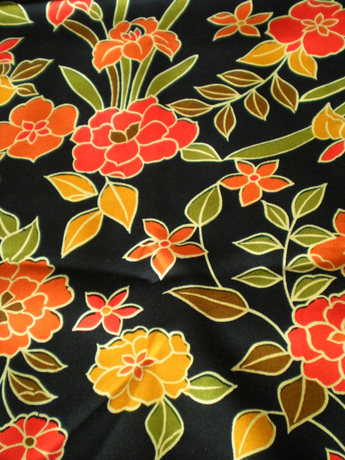 Vintage Japanese wool kimono fabric 92 cm x 36 cm flowers, blossoms floral