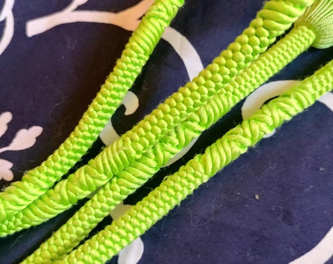 Vintage Japanese handwoven silk kumihimo obijime cord for wearing obi with kimono. Colours are a vivid lime green, round type. Light wear.