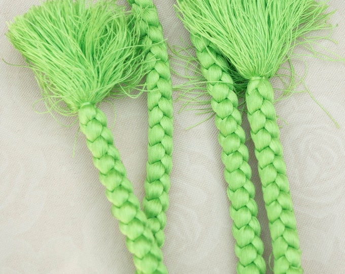 Vintage Japanese silk kumihimo obi-jime cord for obi vivid spring green solid colour, round type. Handmade, wonderful.