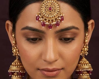 Antika guldörhängen med Jhumki och Maang Tikka, brudsmycken i rubinpärlor