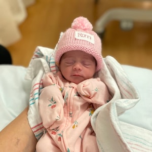 Personalized Hand Knit Preemie hat, Unique and special Baby Shower Gift, Knit hat for baby in the NICU, Baby Name Announcement, Newborn pics