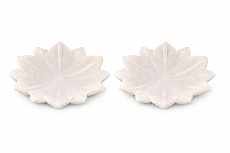marble lotus plate decor, marble trinket dish lotus, white marble jewelry dish, marble catchall tray lotus, marble candle plate holder, lotus marble vanity tray, small marble decor tray, marble pooja decor plate, marble diya plate holder, marble ring holder dish, marble lotus plate, trinket dish marble, jewelry dish, catchall tray, marble tray, vanity tray, candle plate, diya plate, pooja decor, marble decor, ring holder dish, small marble tray, home decor tray