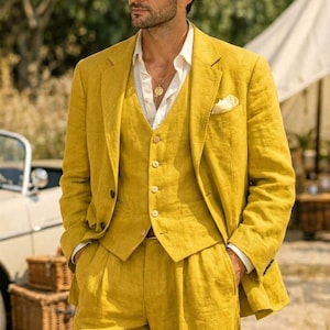 Męski 4-częściowy garnitur lniany w kolorze awokado – dopasowany krój na wesele, styl letni i plażowy